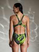 Trainingsbadeanzug Damen PINUP 519P - Acid: Rückansicht, getragen
